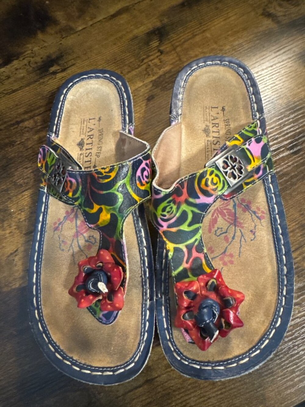 L'Artiste Aldora Sandals Hand Painted Leather Sz 38